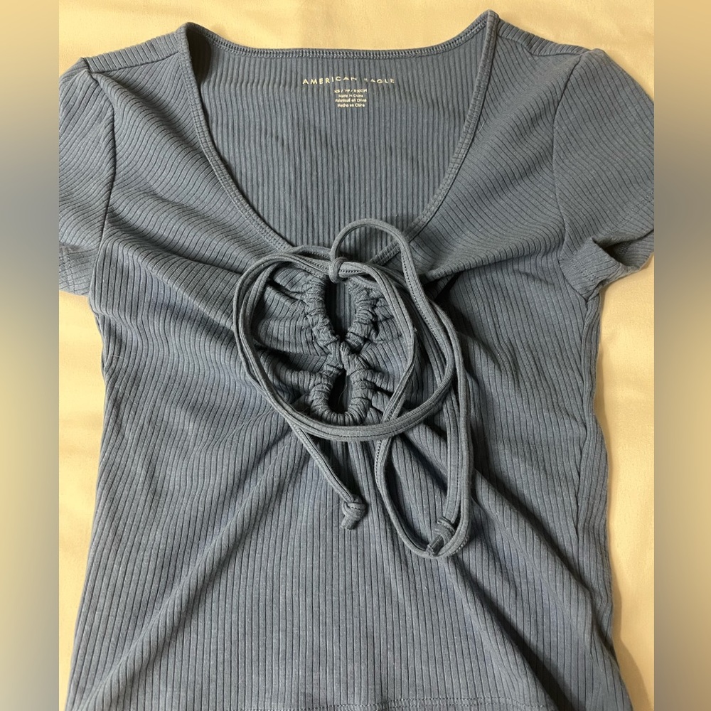 American Eagle keyhole tie front tee